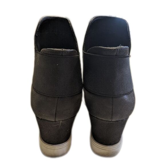 Maurices black & white slip on wedge booties, faux suede, size 9M - Picture 3 of 9